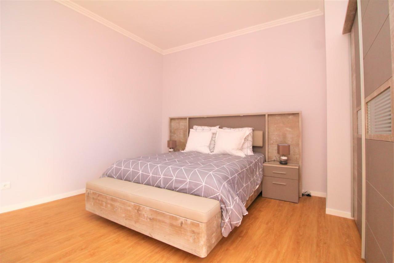 Heart Old Town City Center Apartment 5 Stars ฟุงชาล ภายนอก รูปภาพ